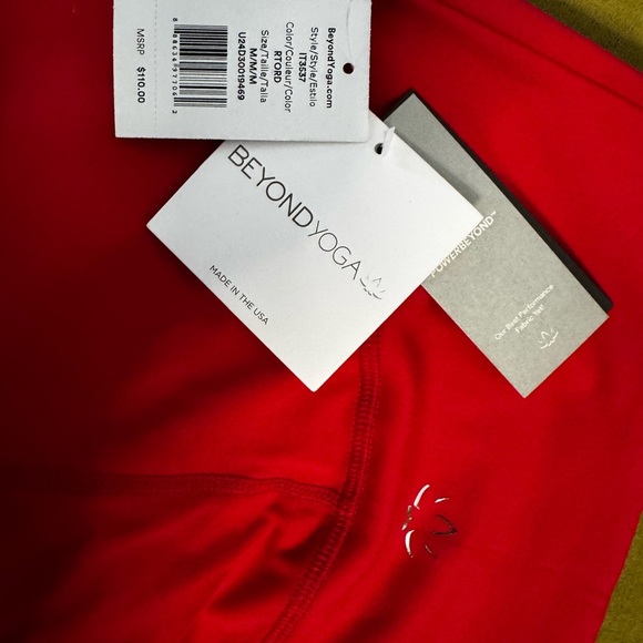 Beyond Yoga Powerbeyond Strive High Waisted Legging Sz M in Retro Red NWT 90 - Picture 6 of 16